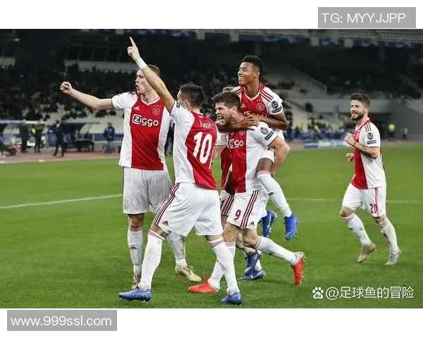 阿贾克斯青年队迎战精英球队全力争胜展现年轻力量与激情